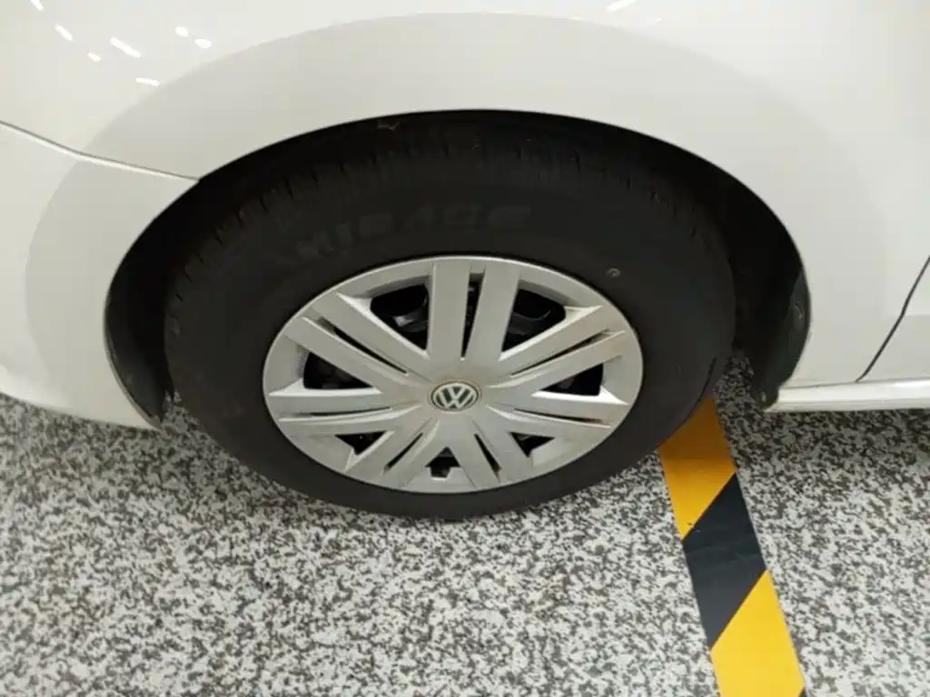 Volkswagen Polo — миниатюра 23