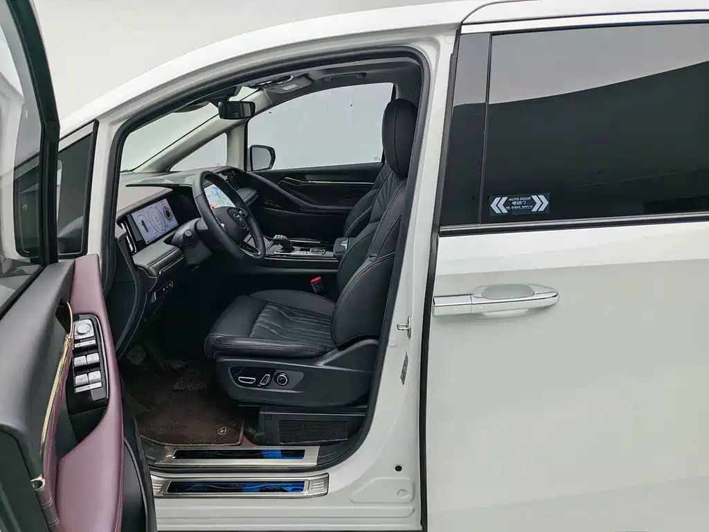 GAC Motor Trumpchi M8 — миниатюра 9