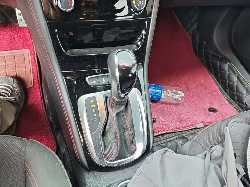 Buick Verano — миниатюра 14