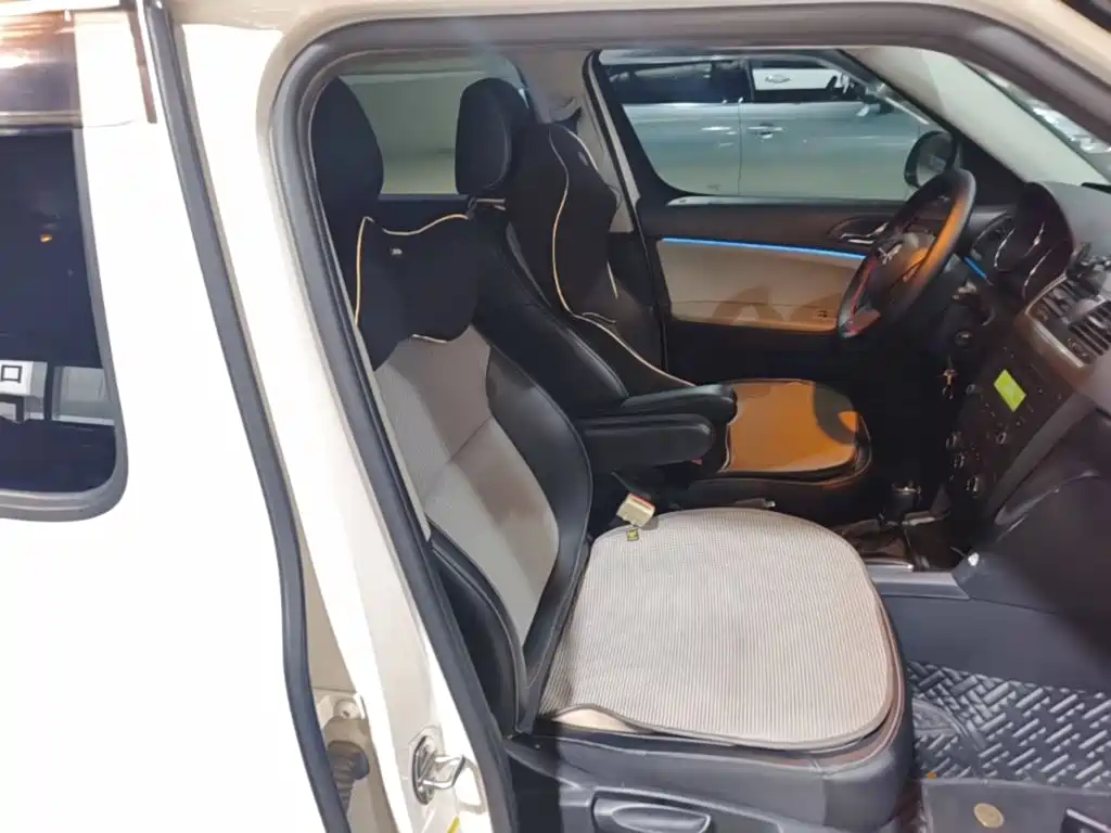 Skoda Yeti — миниатюра 25