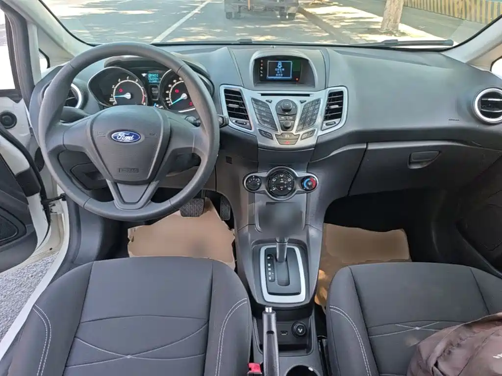 Ford Fiesta — миниатюра 10