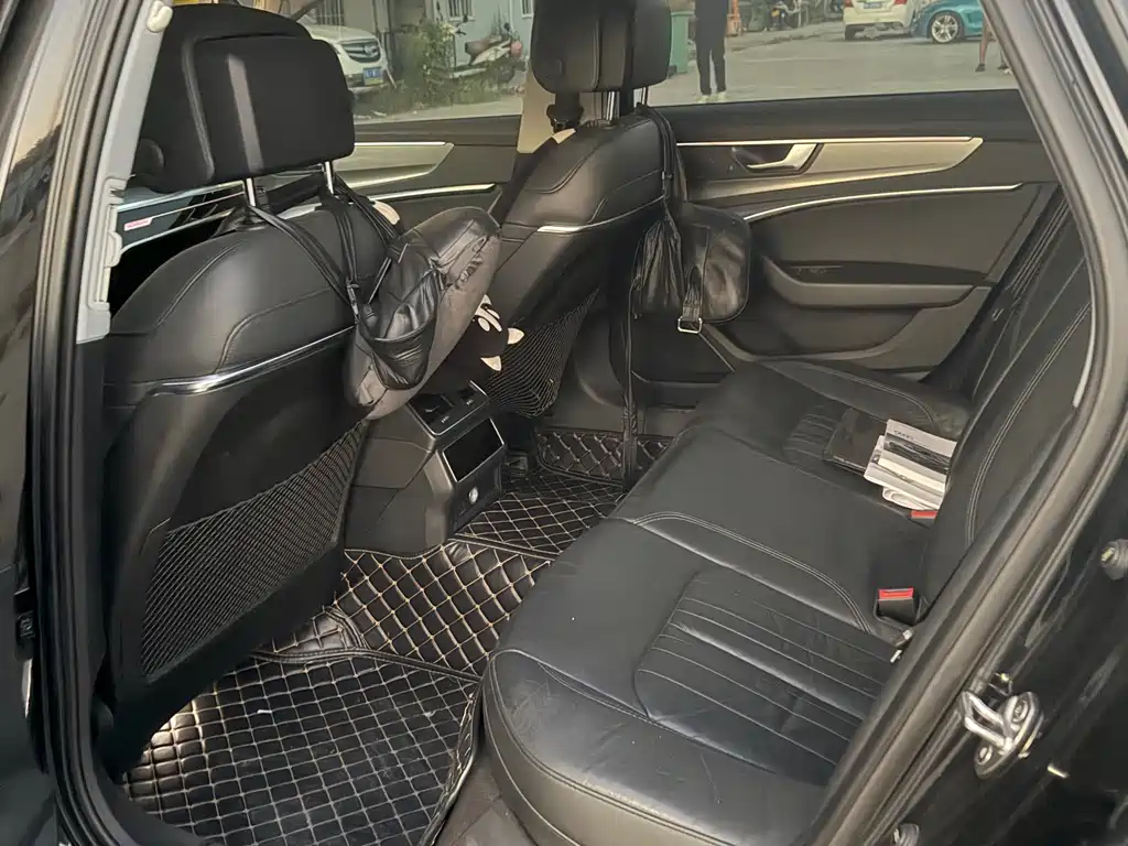 Audi A6L — миниатюра 5