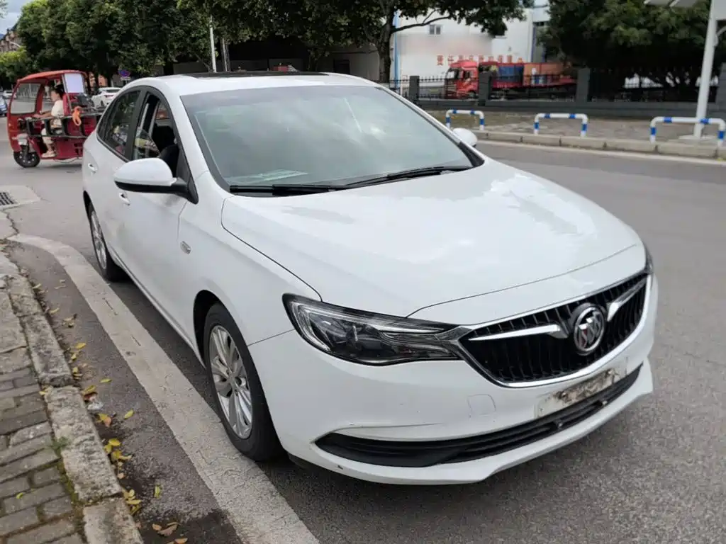 Buick Excelle — миниатюра 4