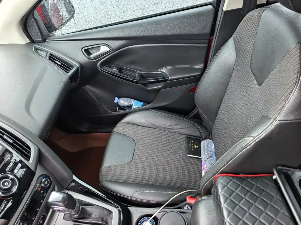 Ford Focus — миниатюра 10