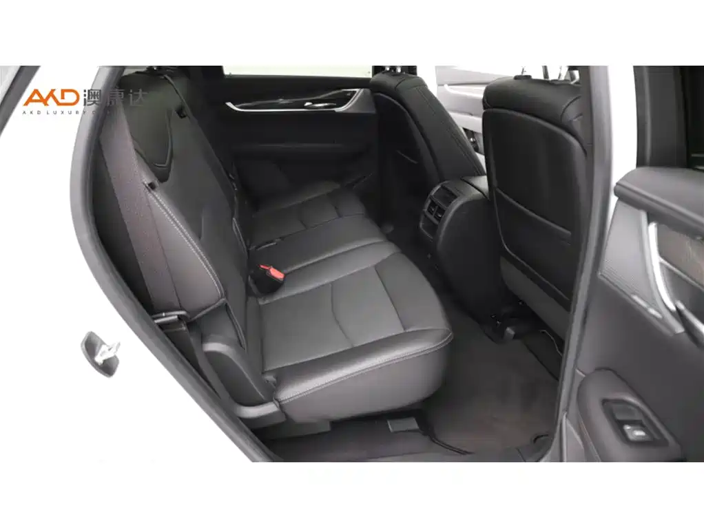 Cadillac XT5 — миниатюра 8