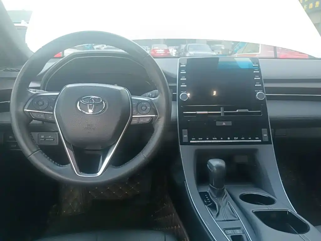 Toyota Avalon — миниатюра 10