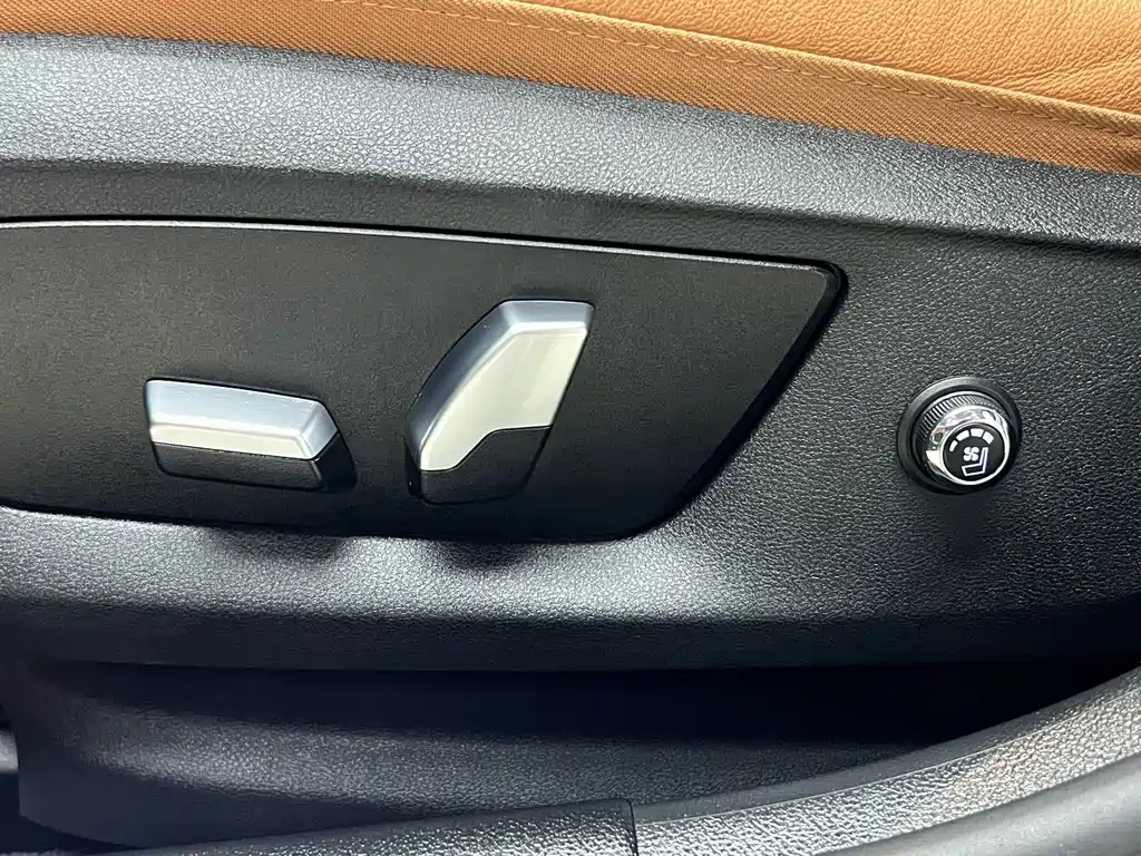 BMW 5 Series — миниатюра 20