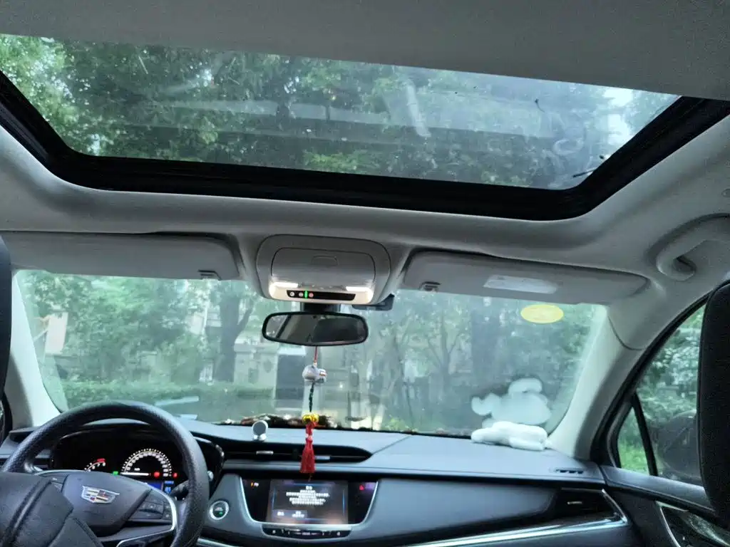Cadillac XT5 — миниатюра 9