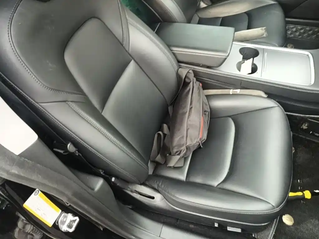 Tesla Model 3 — миниатюра 25