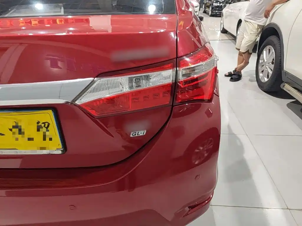 Toyota Corolla — миниатюра 8