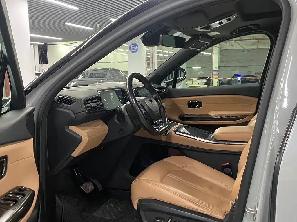 NIO ES6 — миниатюра 7