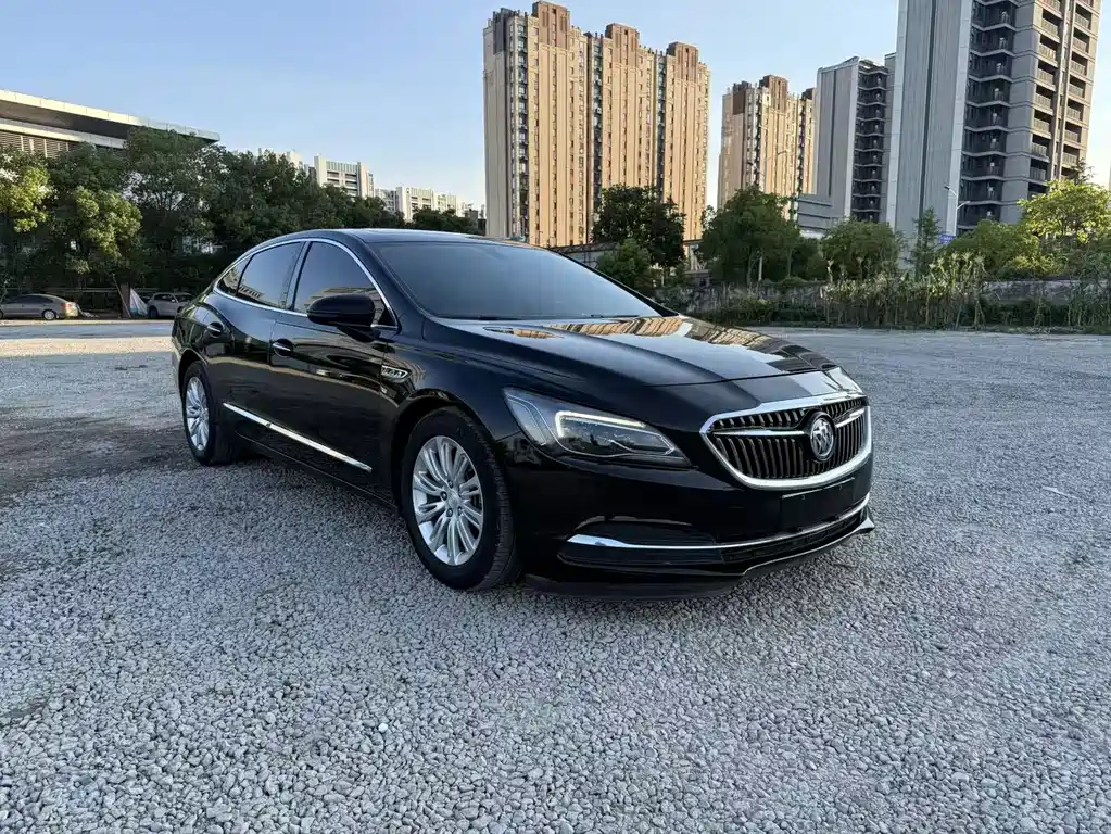 Buick LaCrosse — миниатюра 3