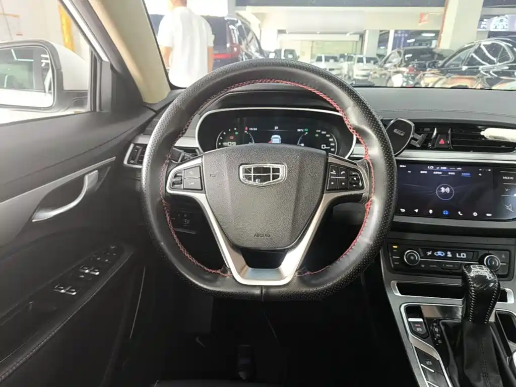 Geely Emgrand — миниатюра 11