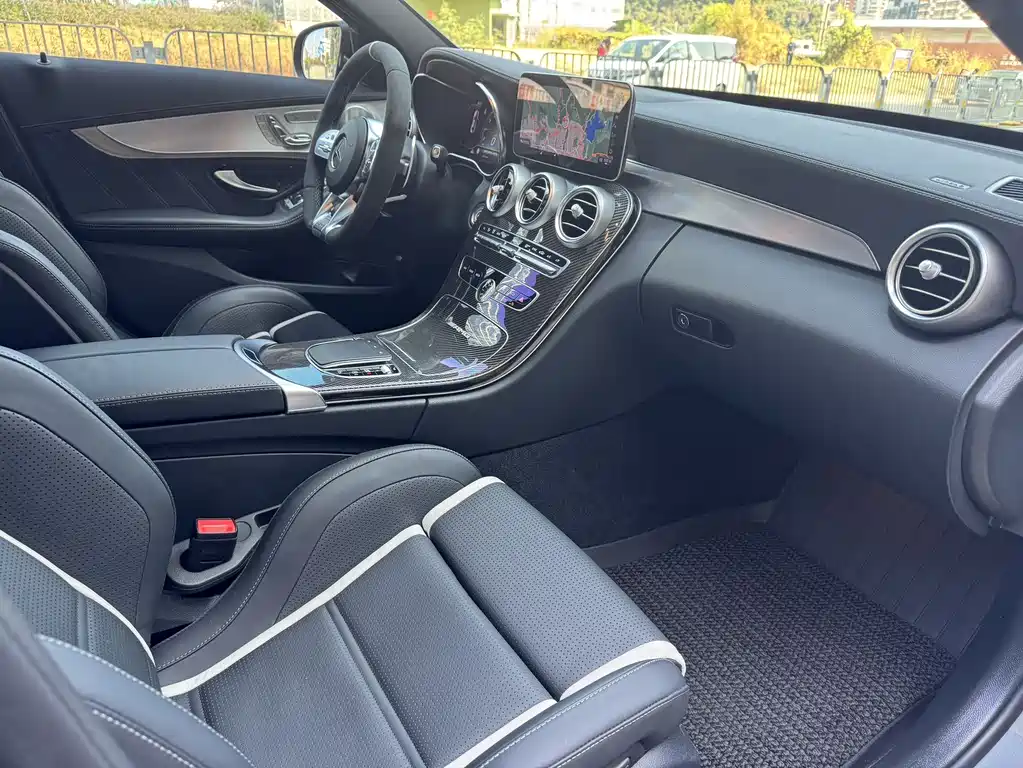 MERCEDES-BENZ C CLASS AMG