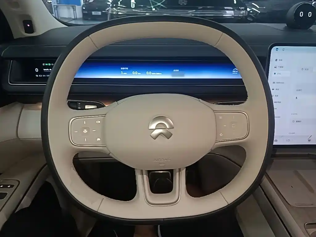 NIO ES8 — миниатюра 11