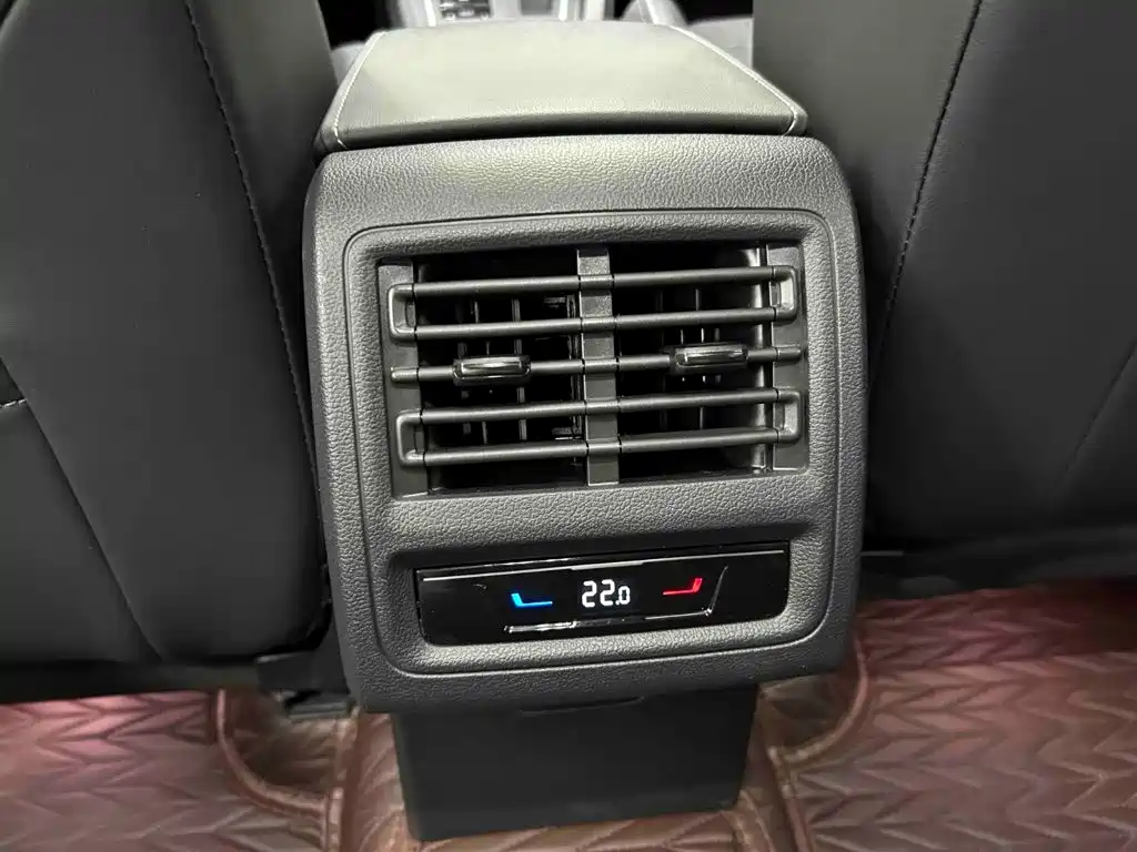 Volkswagen Golf — миниатюра 21
