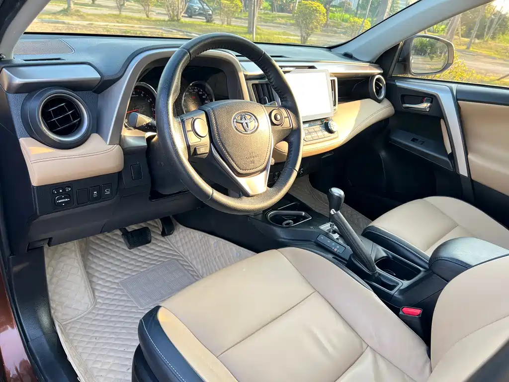 TOYOTA RAV4 RONGFANG