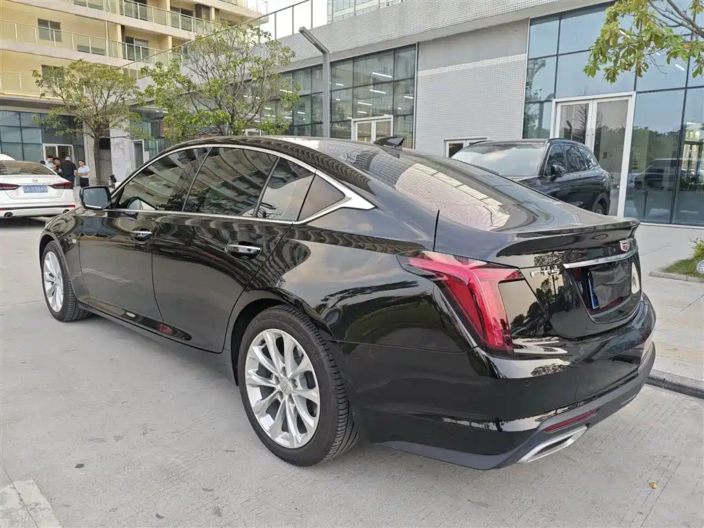 Cadillac CT5 — миниатюра 5