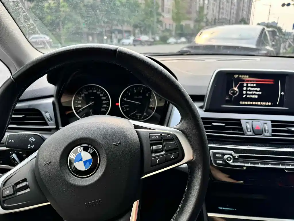 BMW 2 Series Active Tourer — миниатюра 7