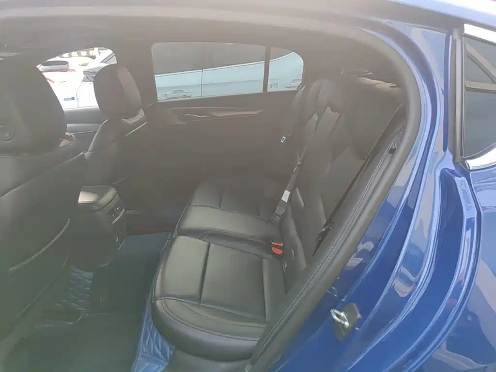 Cadillac CT5 — миниатюра 17
