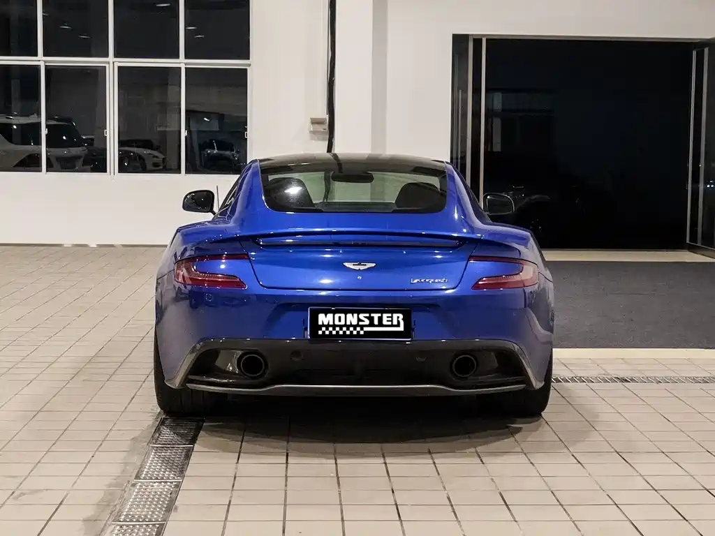 Aston Martin Vanquish — миниатюра 6