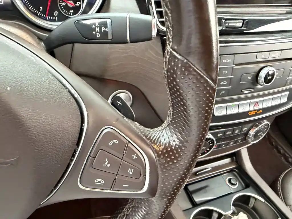 Mercedes-Benz GLE (Import) — миниатюра 10