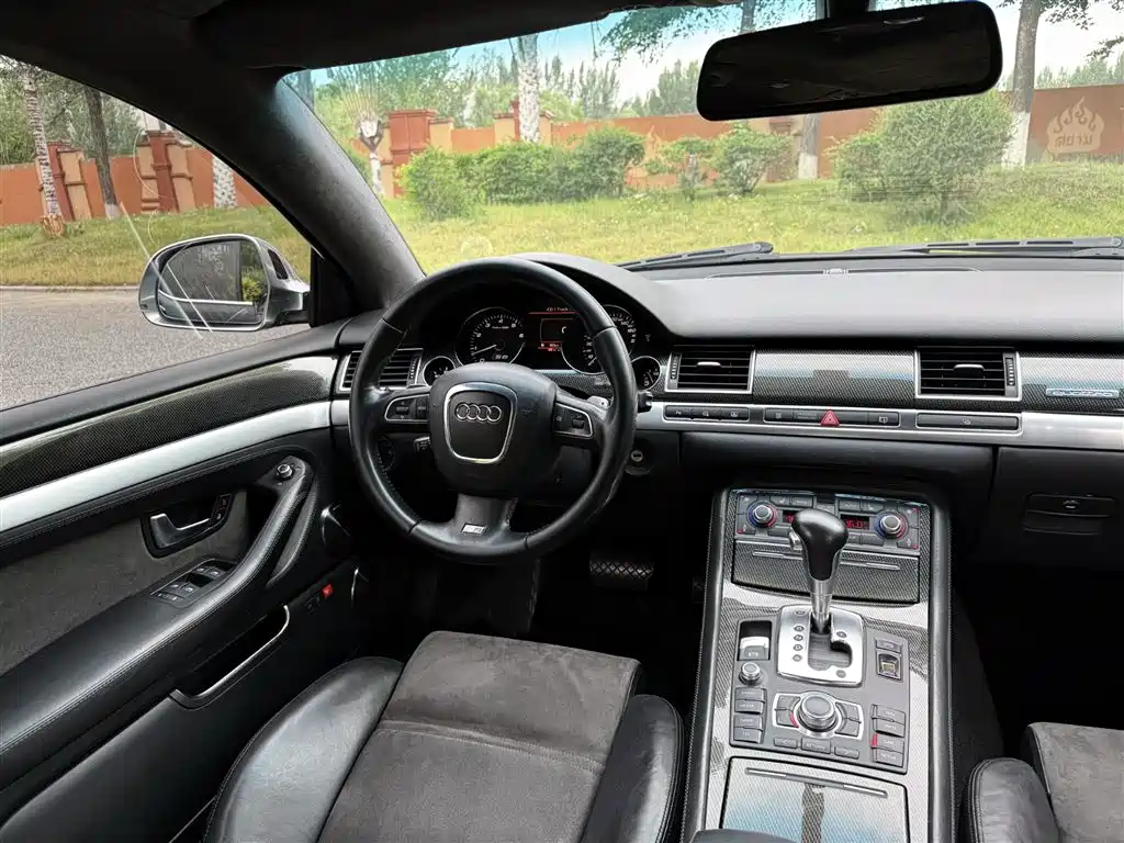 Audi S8 — миниатюра 21
