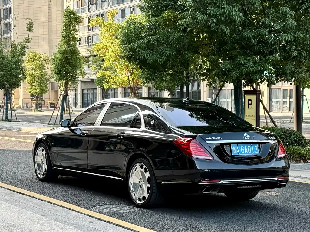 Mercedes-Benz S-Class — миниатюра 6