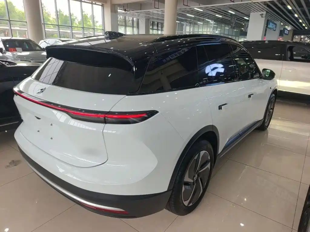 NIO ES6 — миниатюра 7
