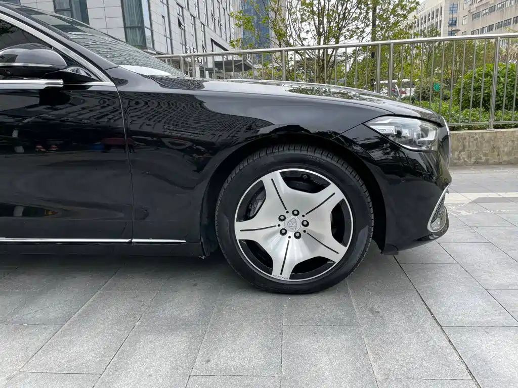 Mercedes-Benz S-Class — миниатюра 24