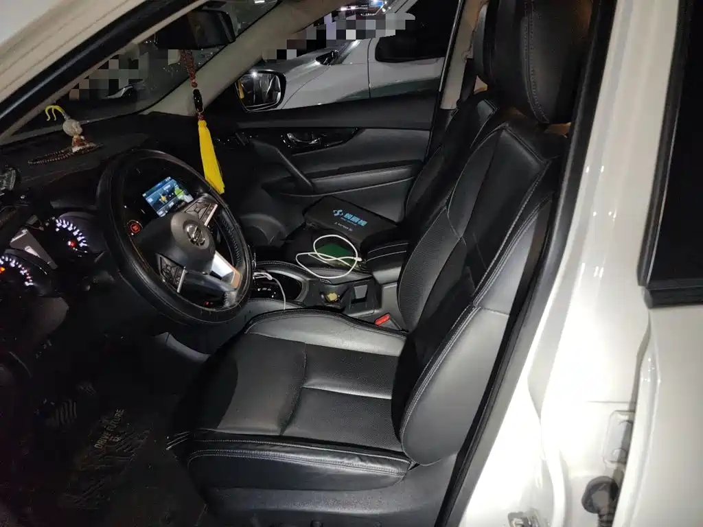 Nissan X-Trail — миниатюра 8