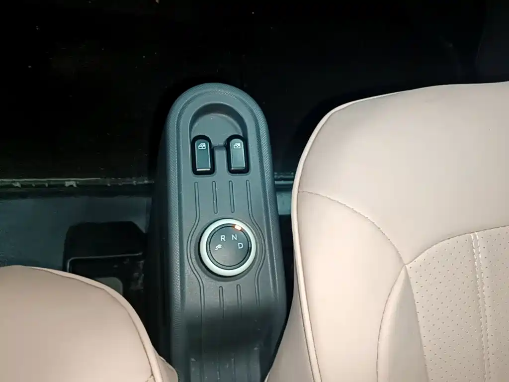 Wuling MINIEV — миниатюра 14