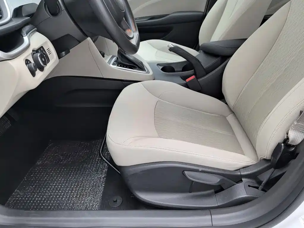 Buick Excelle — миниатюра 20