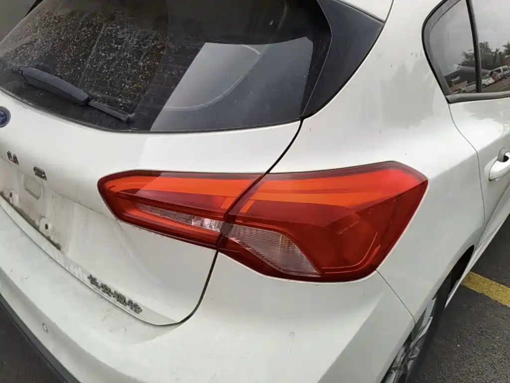 Ford Focus — миниатюра 8