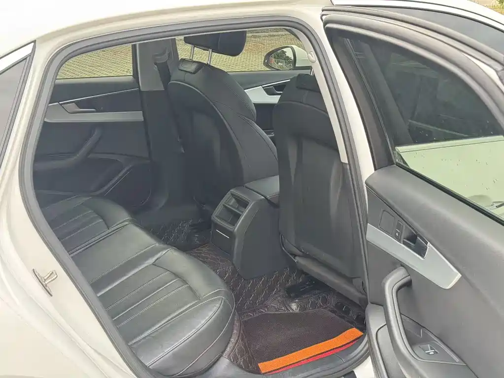 Audi A4L — миниатюра 14