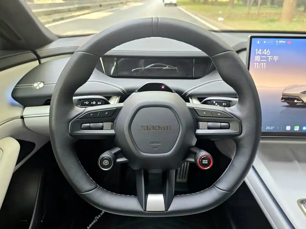 XIAOMI CAR XIAOMI SU7