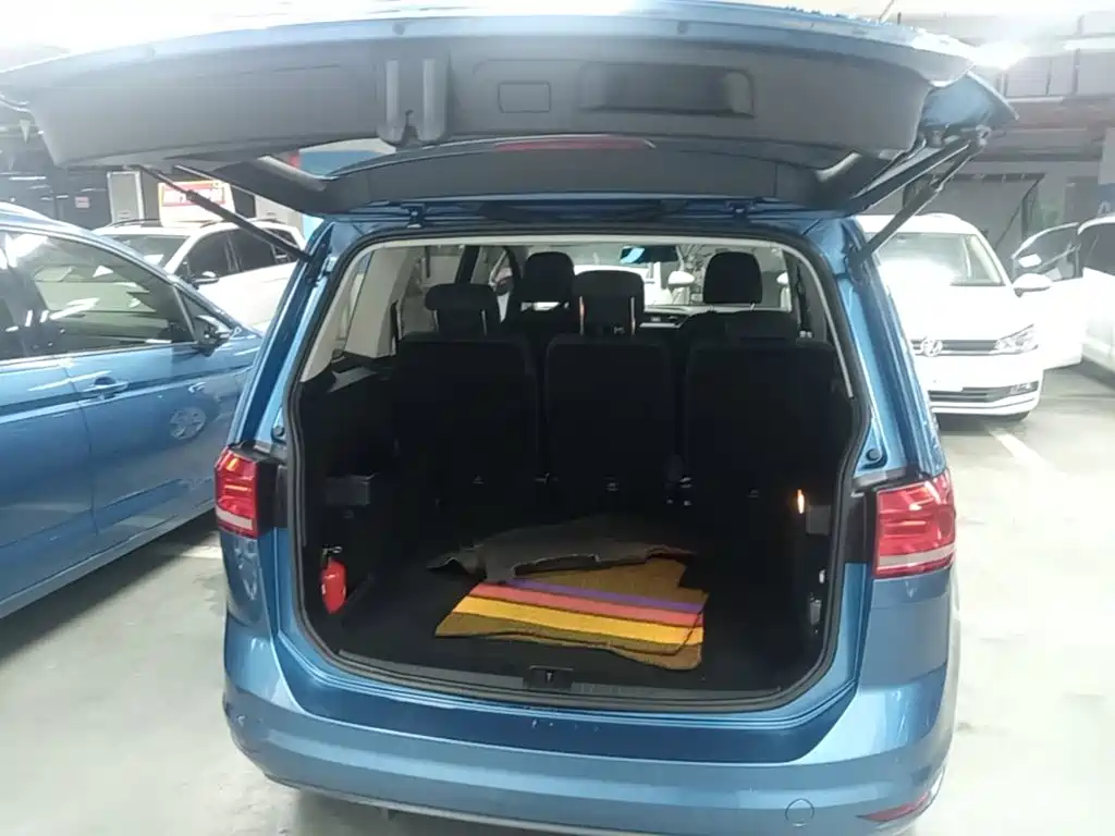Volkswagen Touran — миниатюра 19