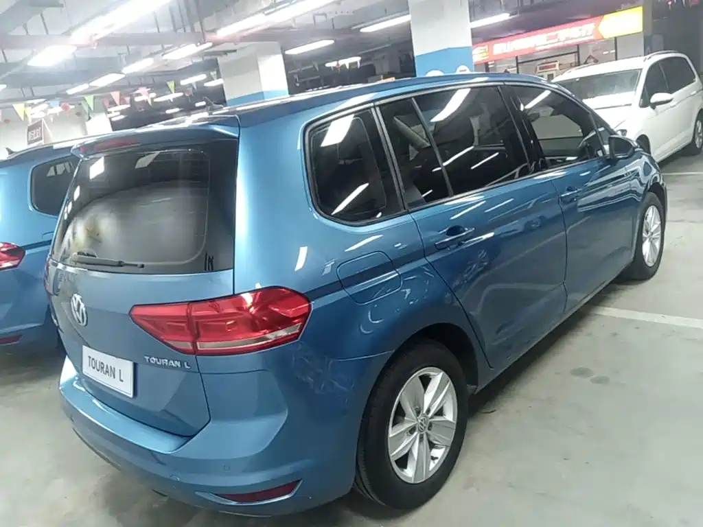 Volkswagen Touran — миниатюра 7