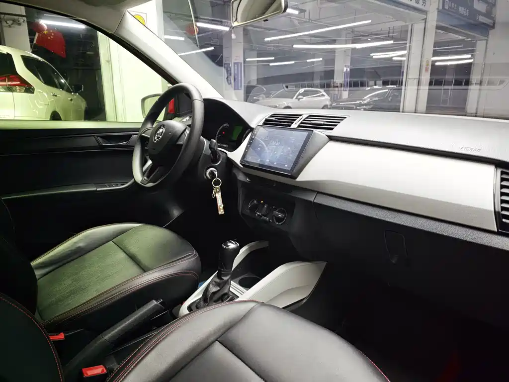 Skoda Fabia — миниатюра 9