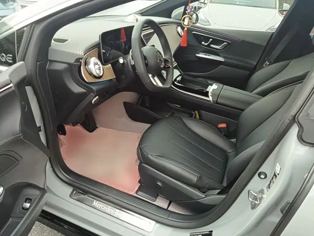 Mercedes-Benz EQE — миниатюра 16