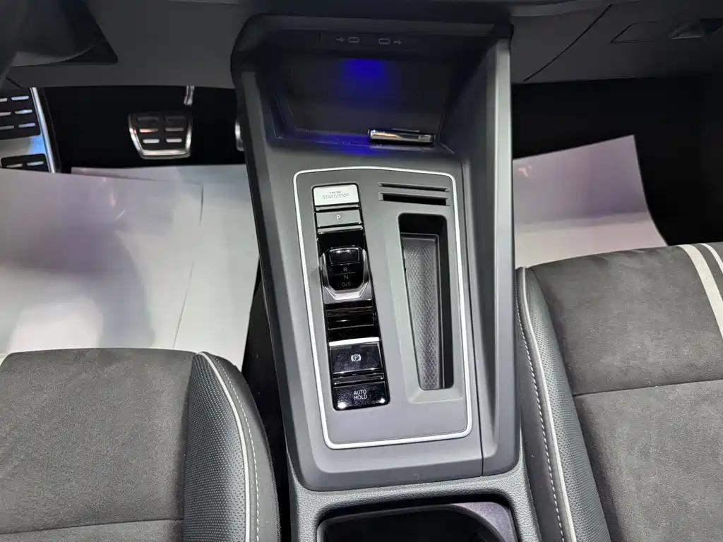 Volkswagen Golf — миниатюра 14