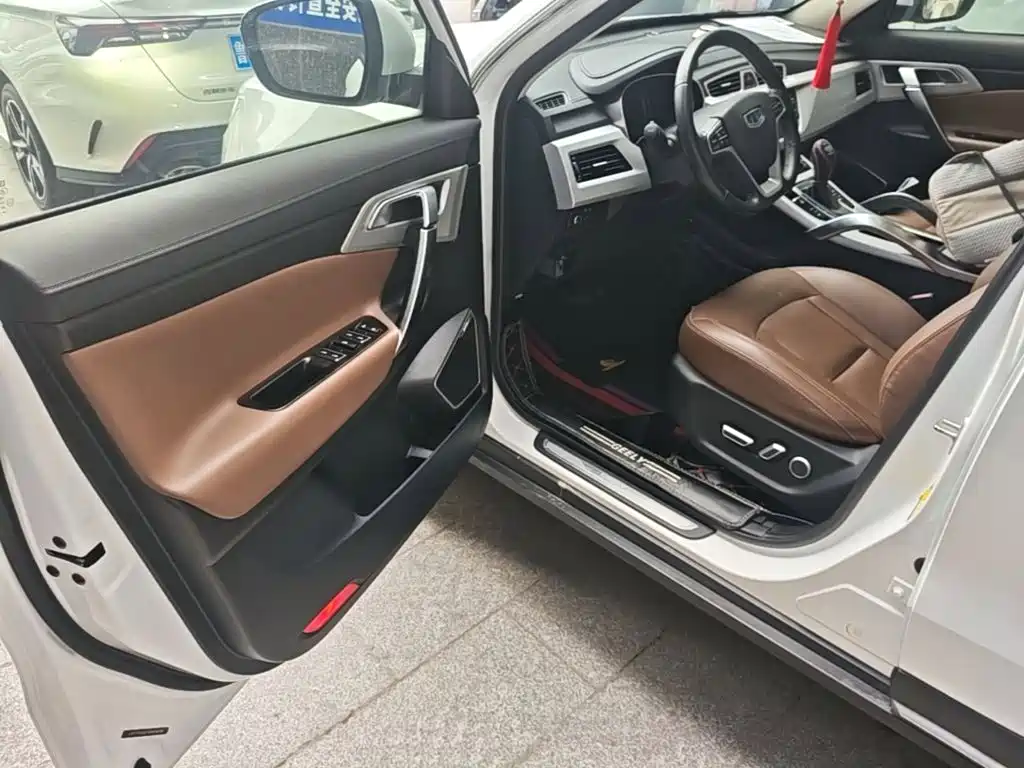 Geely Boyue — миниатюра 16