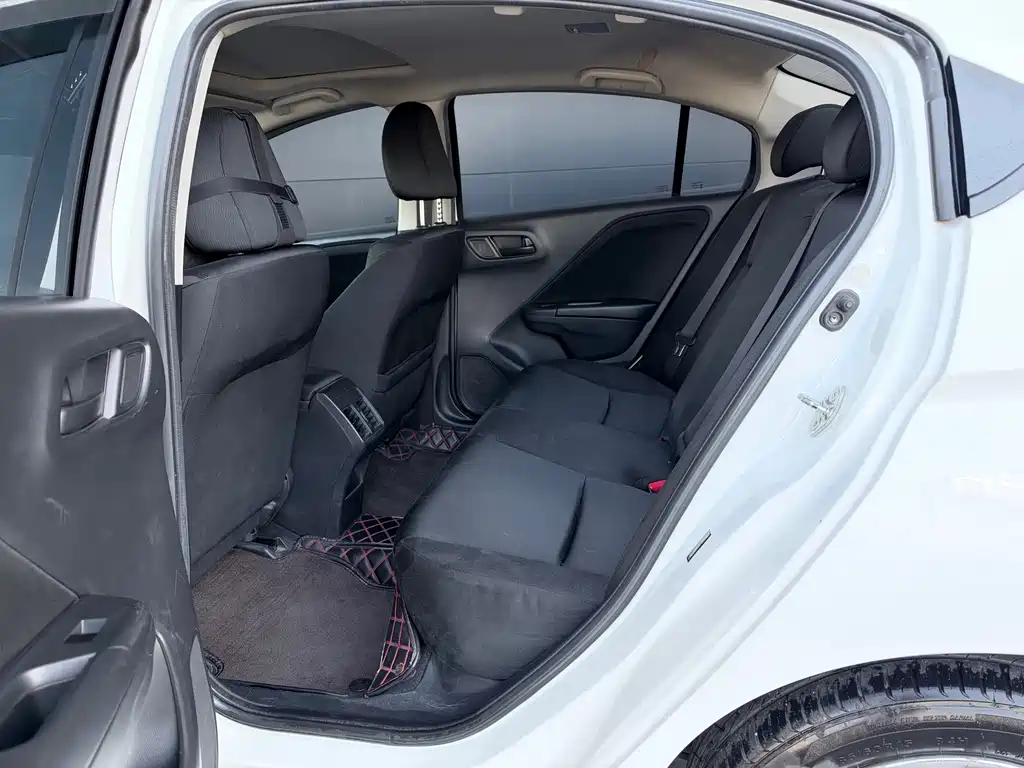 Honda City — миниатюра 10