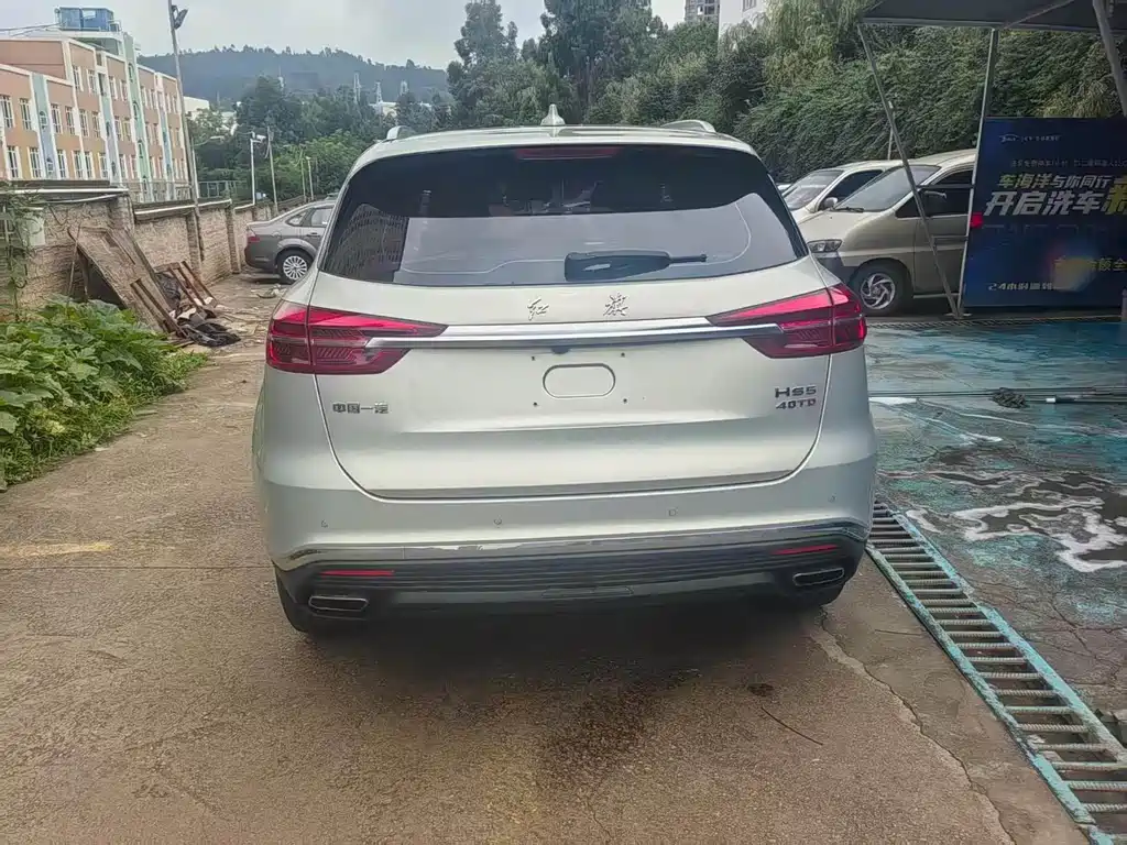 Hongqi Hongqi HS5 — миниатюра 10