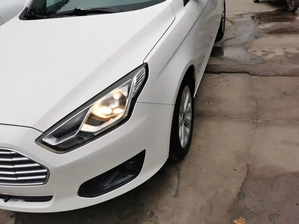 Ford Escort — миниатюра 24
