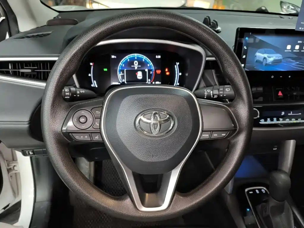Toyota Frontlander — миниатюра 11