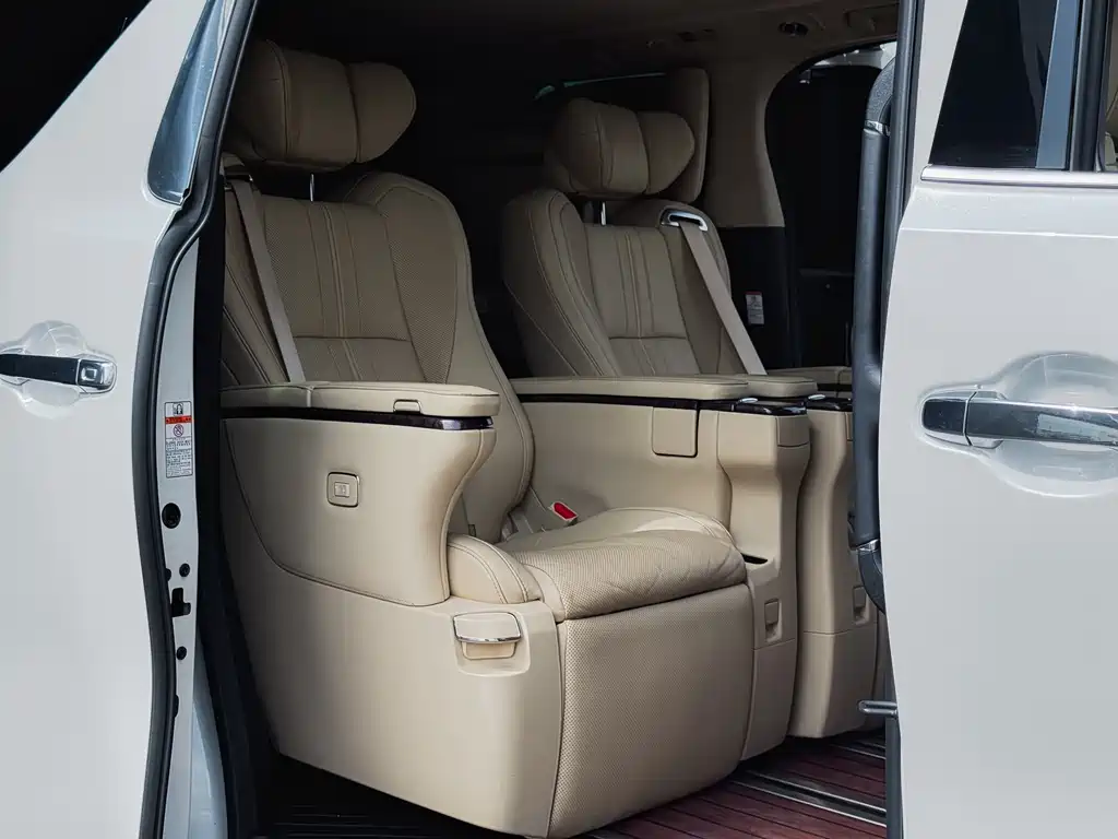 Toyota Alphard 2019 2.5L Luxury