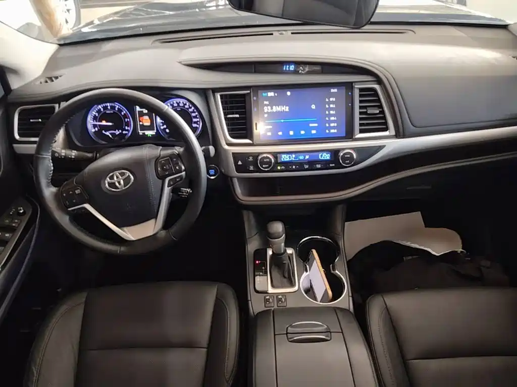 Toyota Highlander — миниатюра 6