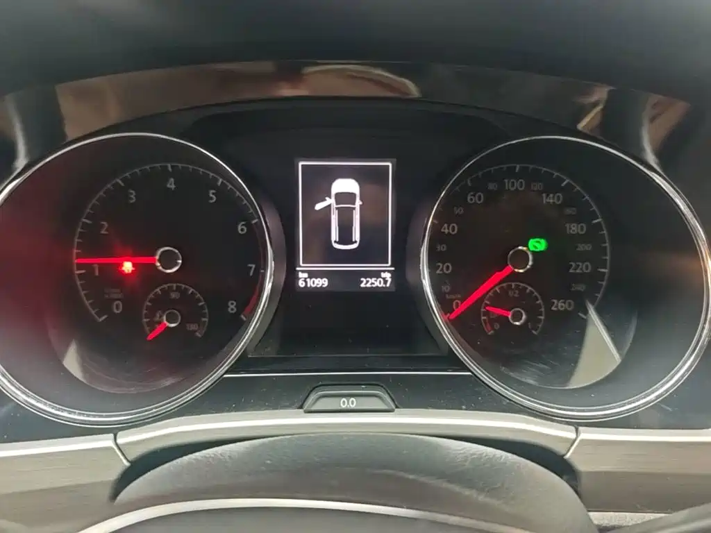 Volkswagen Touran — миниатюра 12