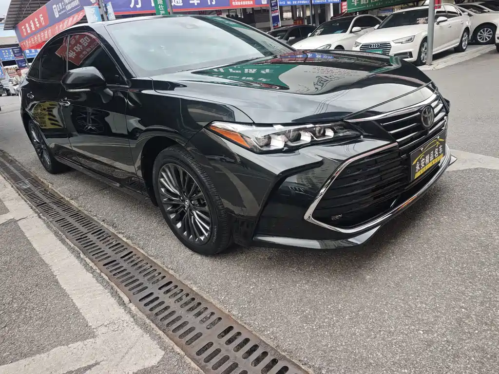 Toyota Avalon — миниатюра 3